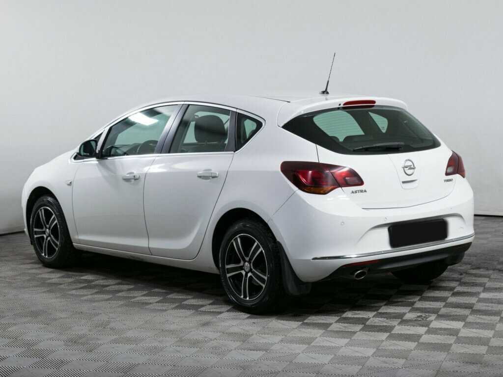 Б/У Опель Астра 2013 года. Фото: #5