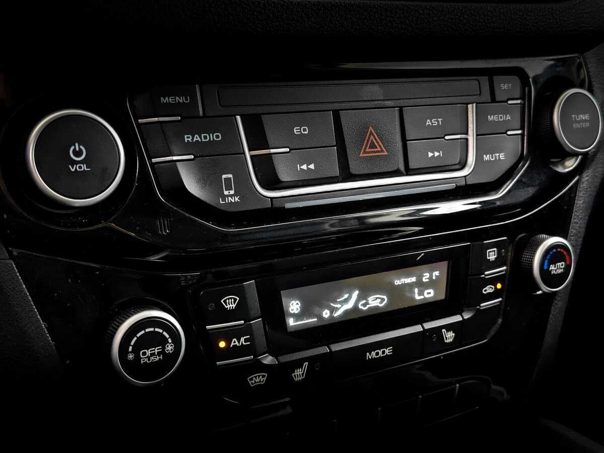 Б/У Джили Эмгранд Икс7 2018 года. Фото: #24