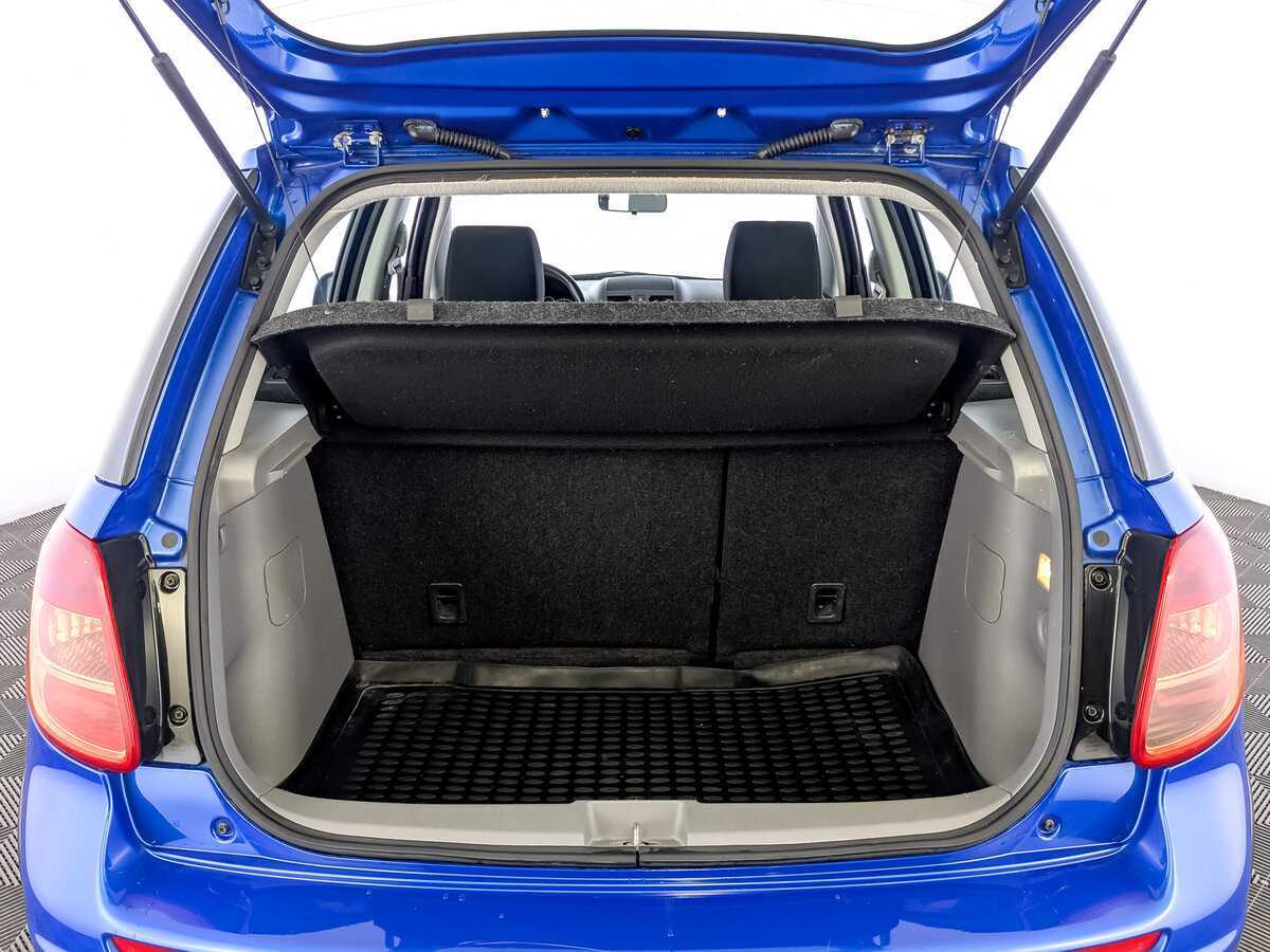 Б/У Сузуки С-Икс4 2012 года. Фото: #9