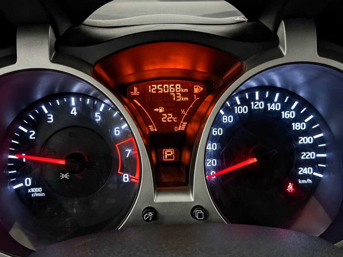 Б/У Ниссан Жук 2013 года. Фото: #15