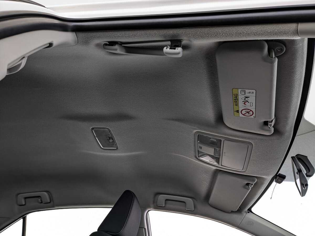 Б/У Тойота Королла 2014 года. Фото: #20