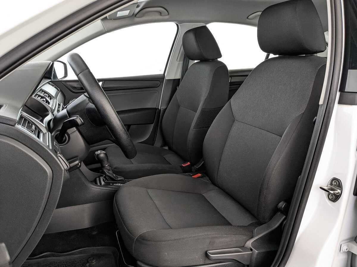 Б/У Шкода Рапид 2019 года. Фото: #17