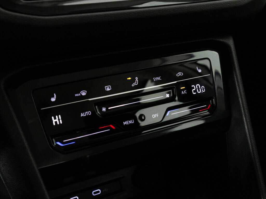 Volkswagen Tiguan 2021 года с пробегом. Фото: #16