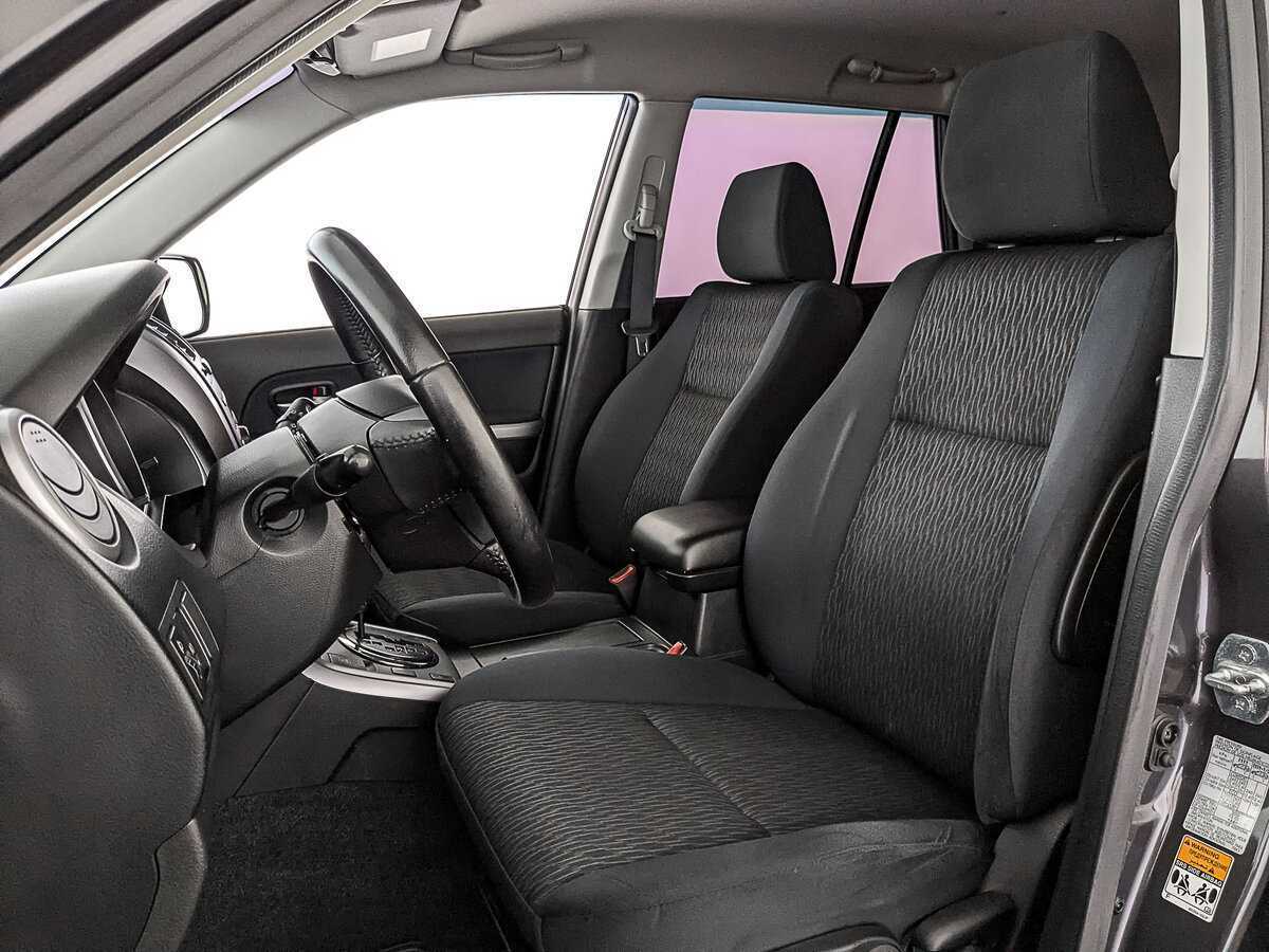 Б/У Сузуки Гранд Витара 2013 года. Фото: #19