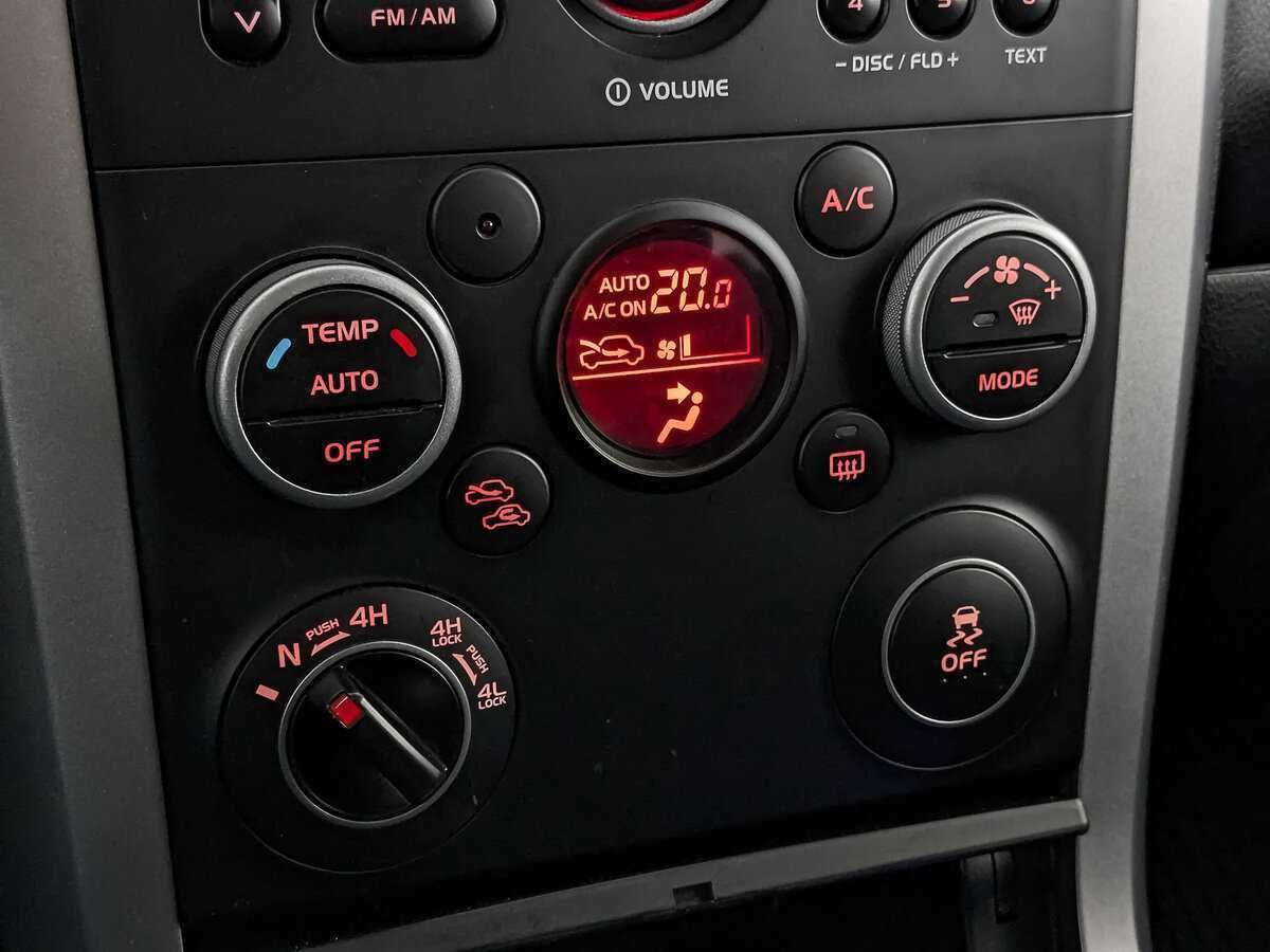 Б/У Сузуки Гранд Витара 2013 года. Фото: #20