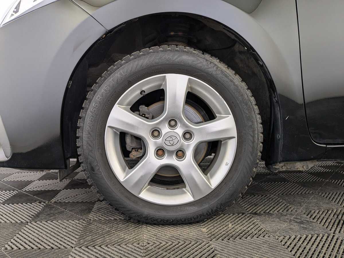 Б/У Тойота Королла 2017 года. Фото: #11