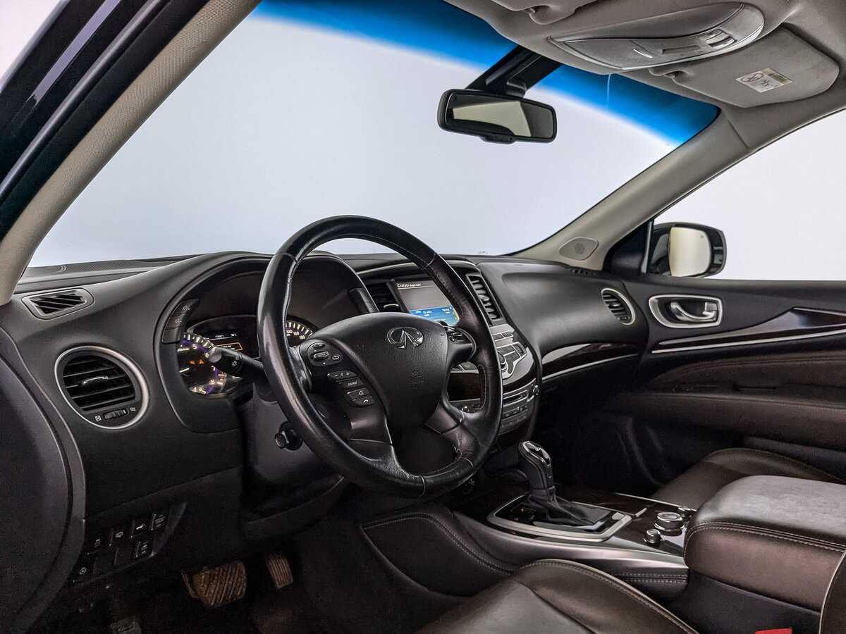 Infiniti QX60 2018 года с пробегом. Фото: #12