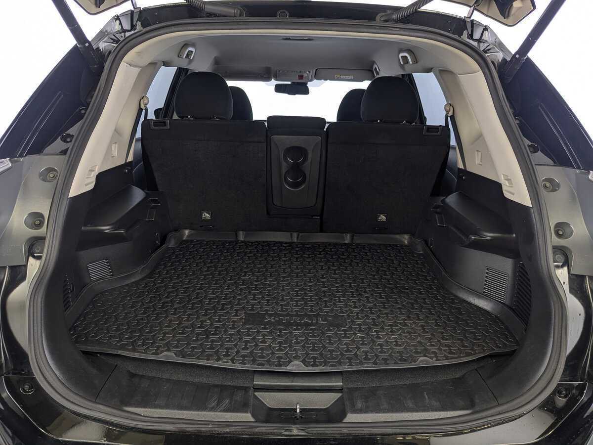 Б/У Ниссан Икс-Трейл 2017 года. Фото: #9