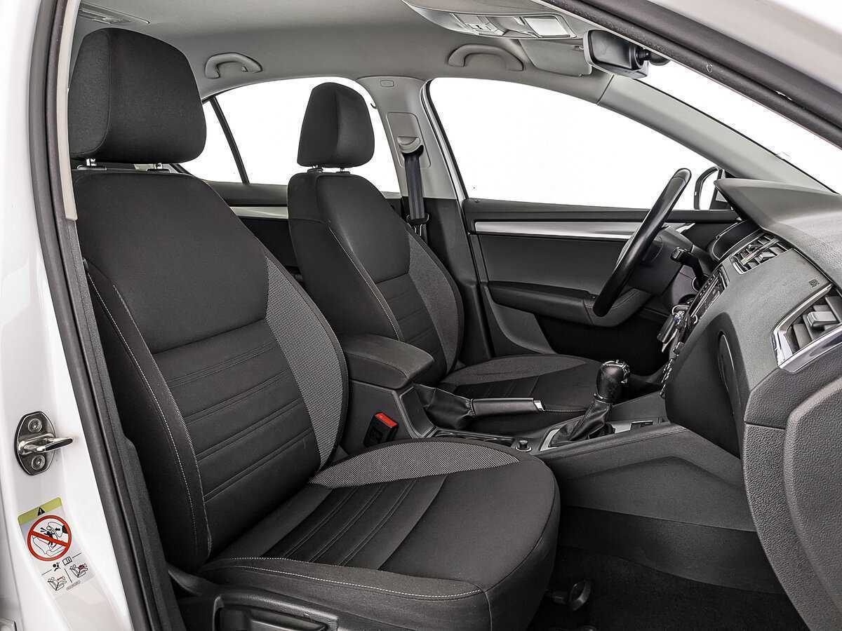 Б/У Шкода Октавия 2019 года. Фото: #22