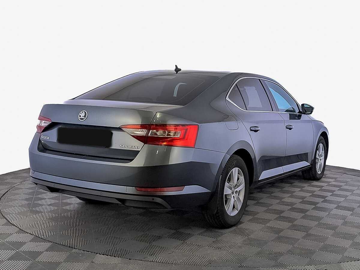 Skoda Superb 2019 года с пробегом. Фото: #4