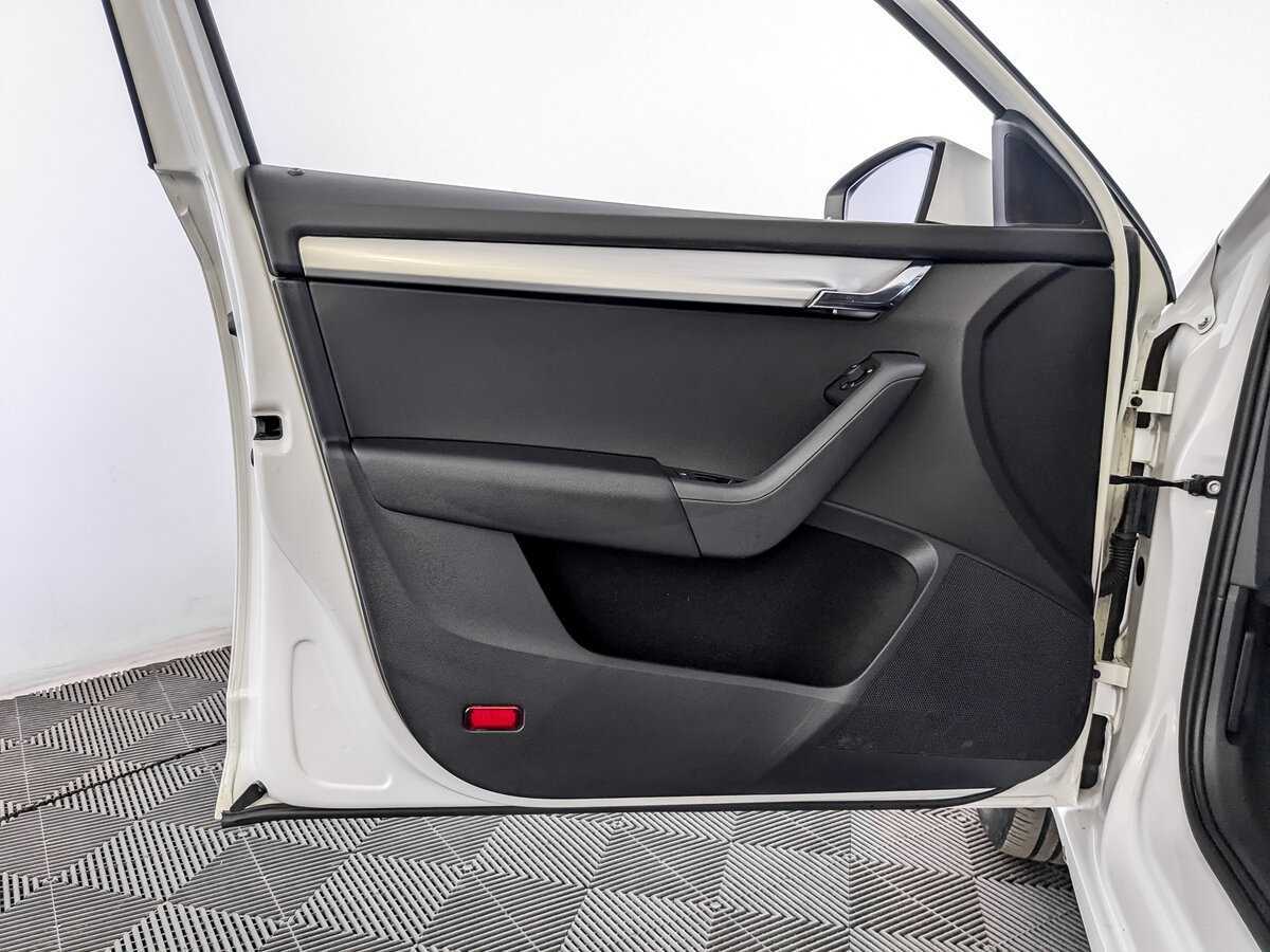 Skoda Octavia 2020 года с пробегом. Фото: #18