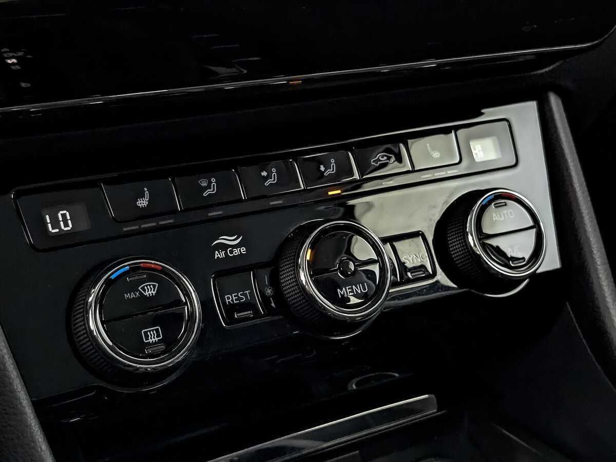 Skoda Superb 2018 года с пробегом. Фото: #19