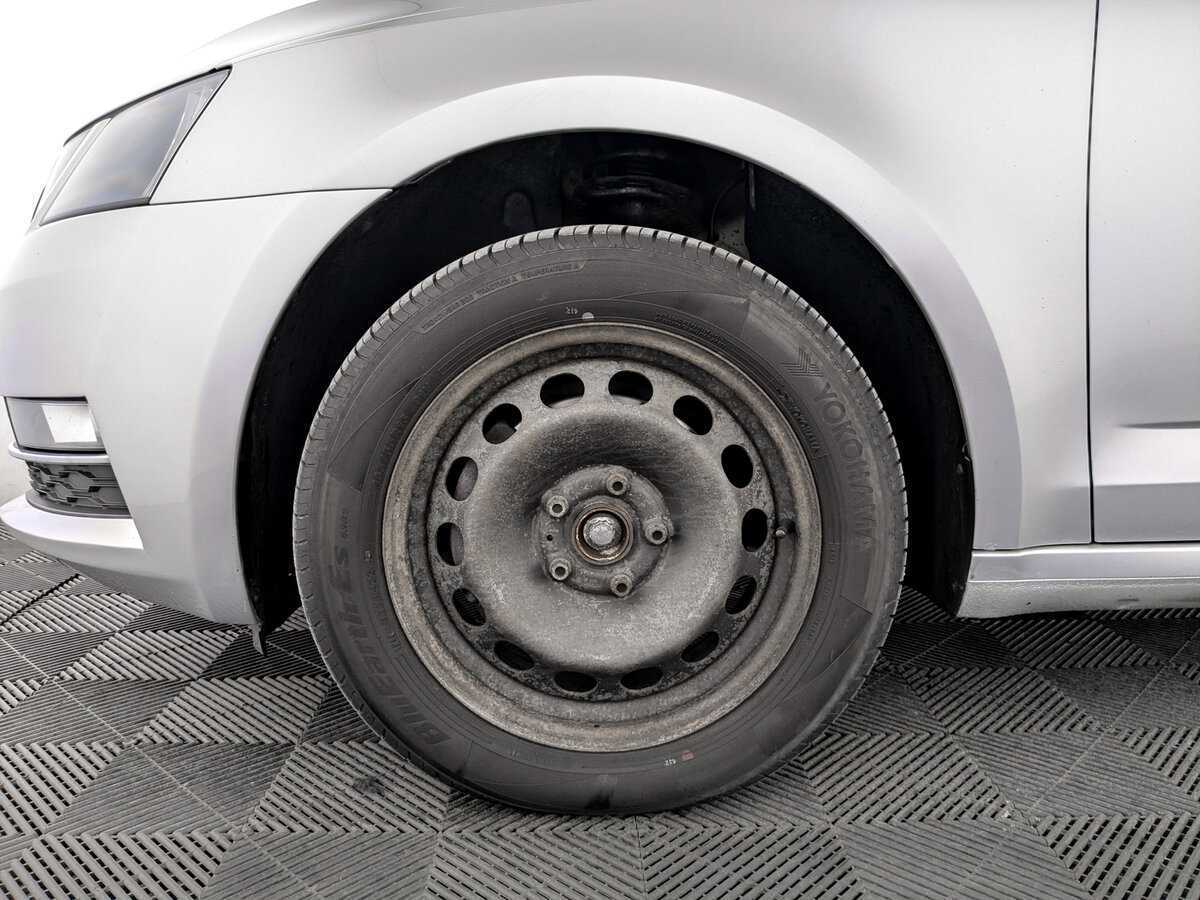 Б/У Шкода Октавия 2018 года. Фото: #17