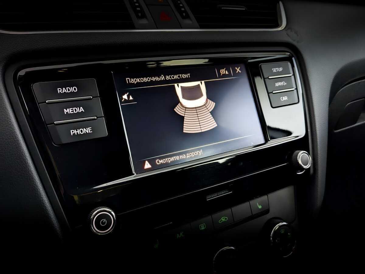 Б/У Шкода Октавия 2018 года. Фото: #25