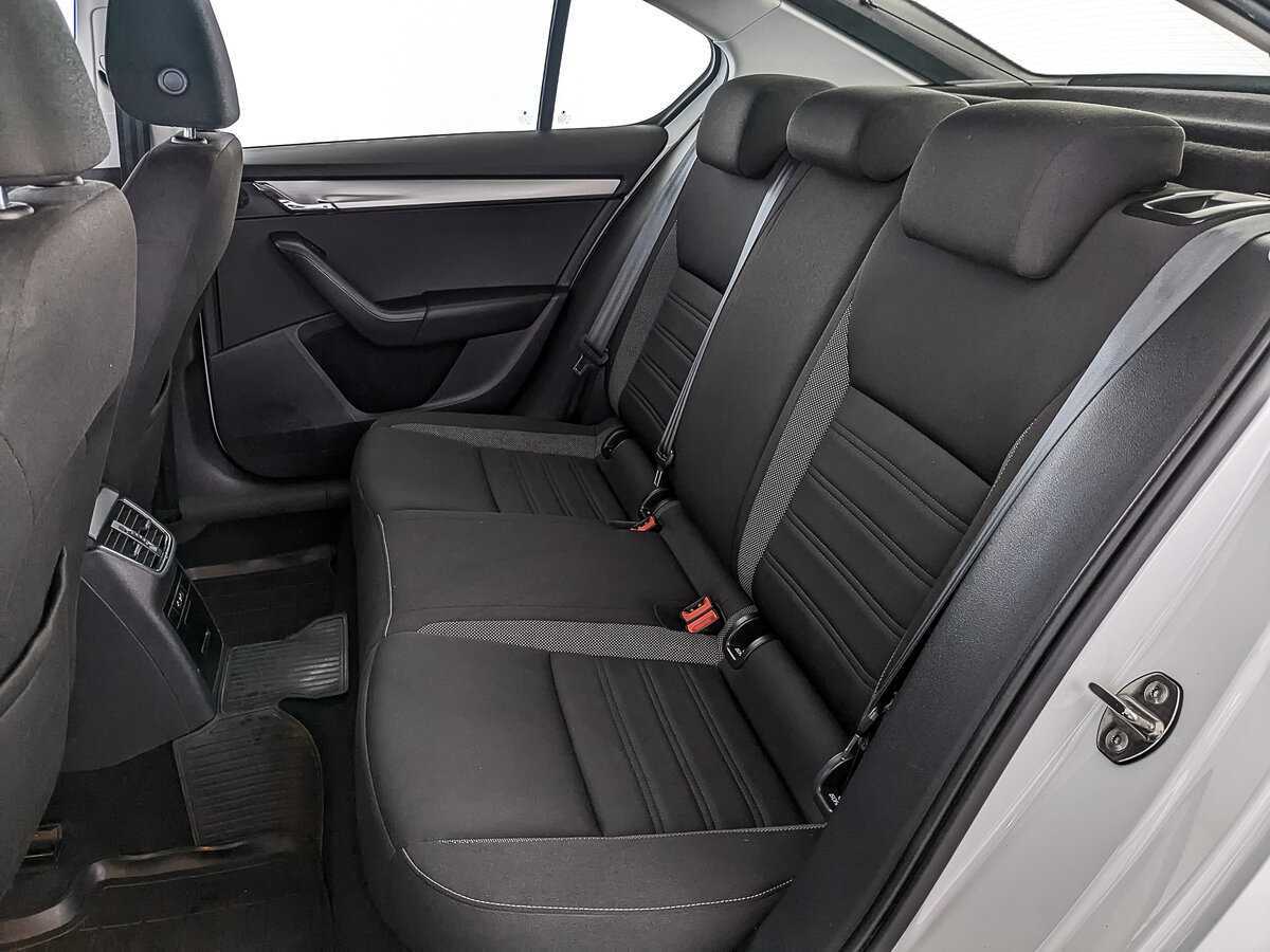 Б/У Шкода Октавия 2019 года. Фото: #16