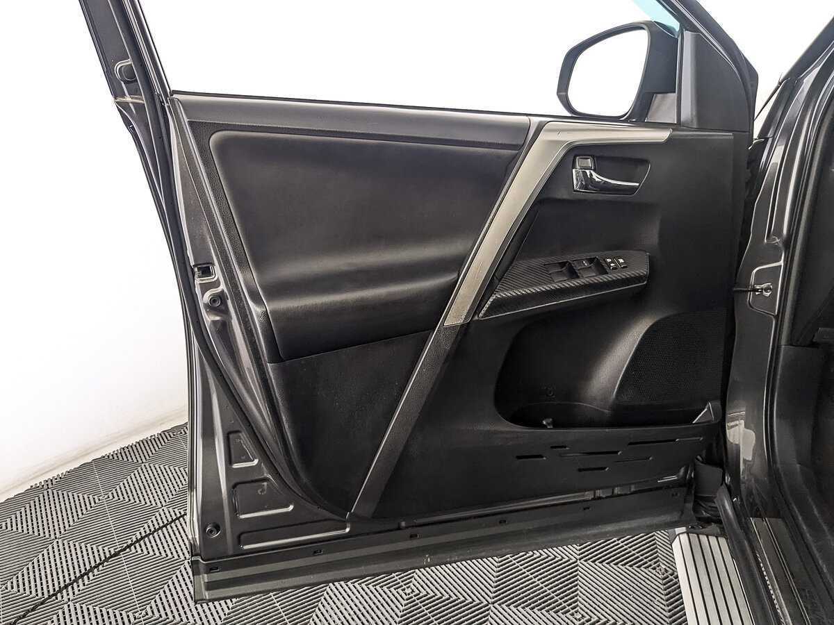 Б/У Тойота Рав4 2014 года. Фото: #18