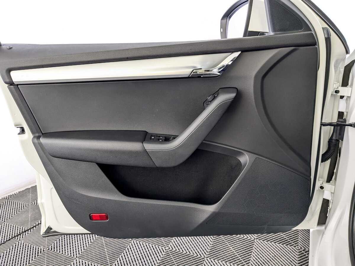 Б/У Шкода Октавия 2019 года. Фото: #15