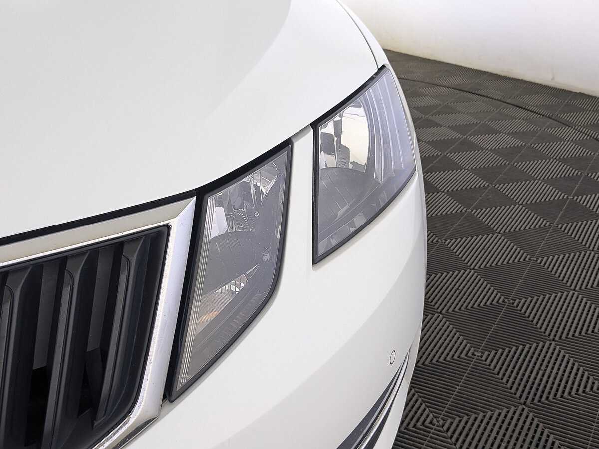 Б/У Шкода Октавия 2018 года. Фото: #10