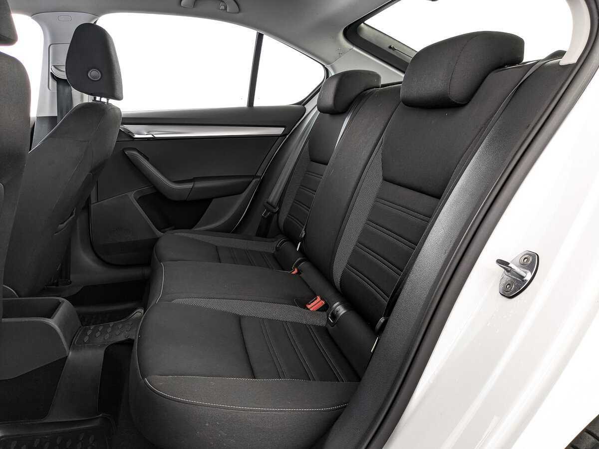 Б/У Шкода Октавия 2017 года. Фото: #10