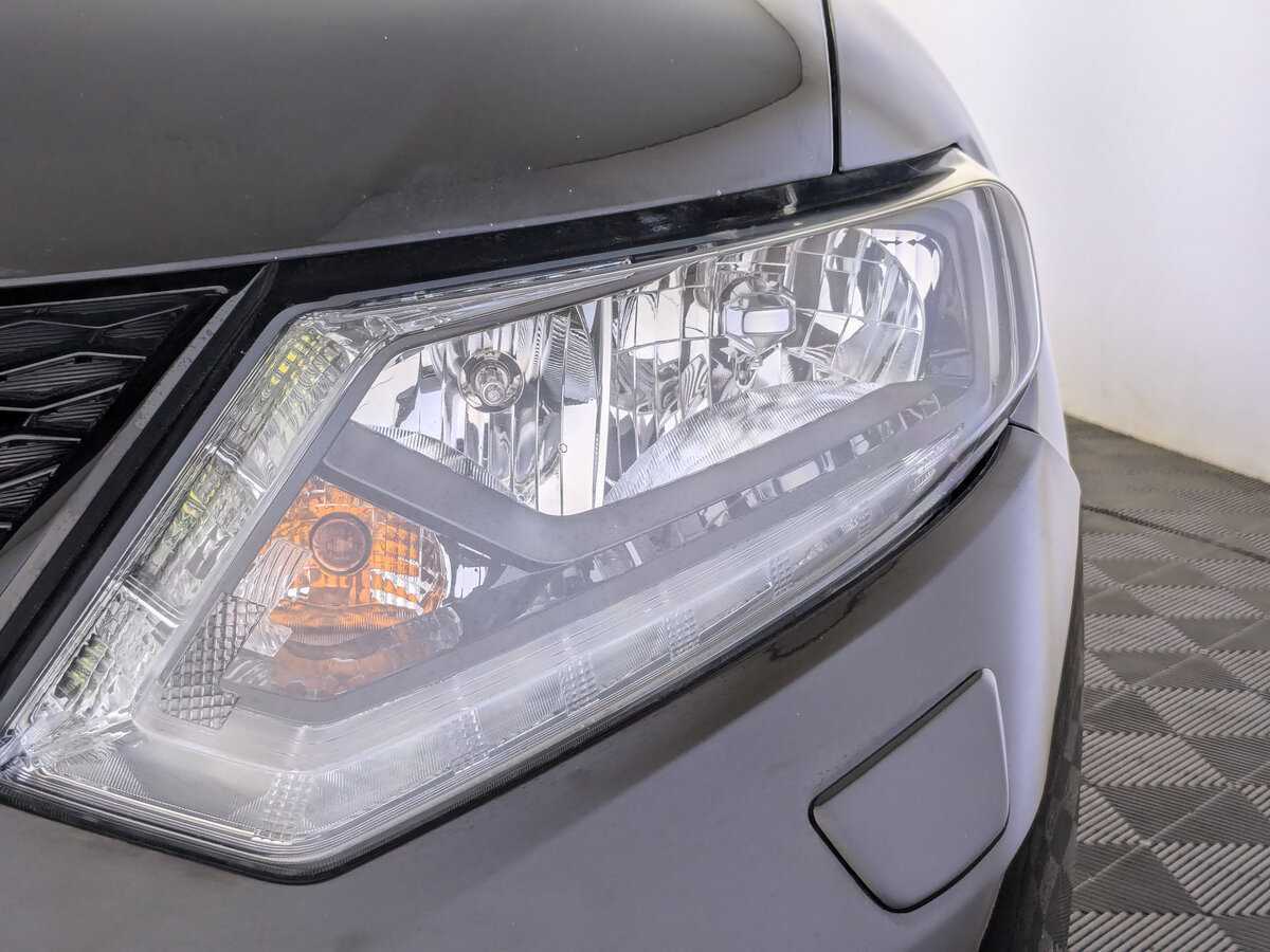 Б/У Ниссан Икс-Трейл 2015 года. Фото: #9