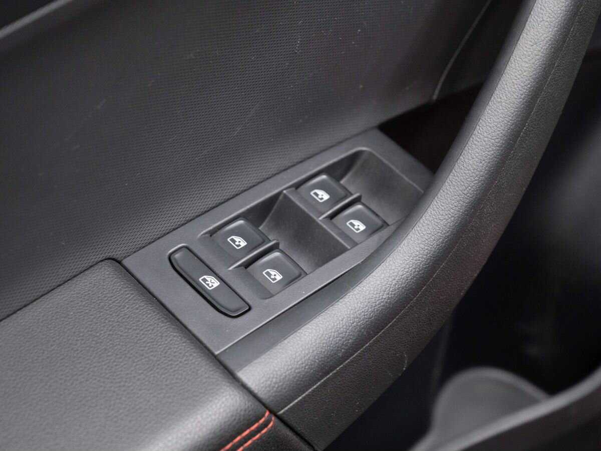 Б/У Фольксваген Поло 2021 года. Фото: #15