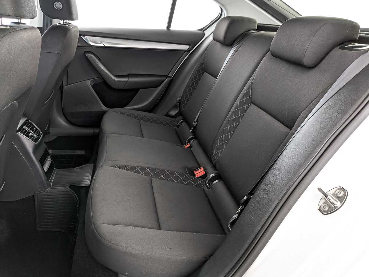 Б/У Шкода Октавия 2019 года. Фото: #17