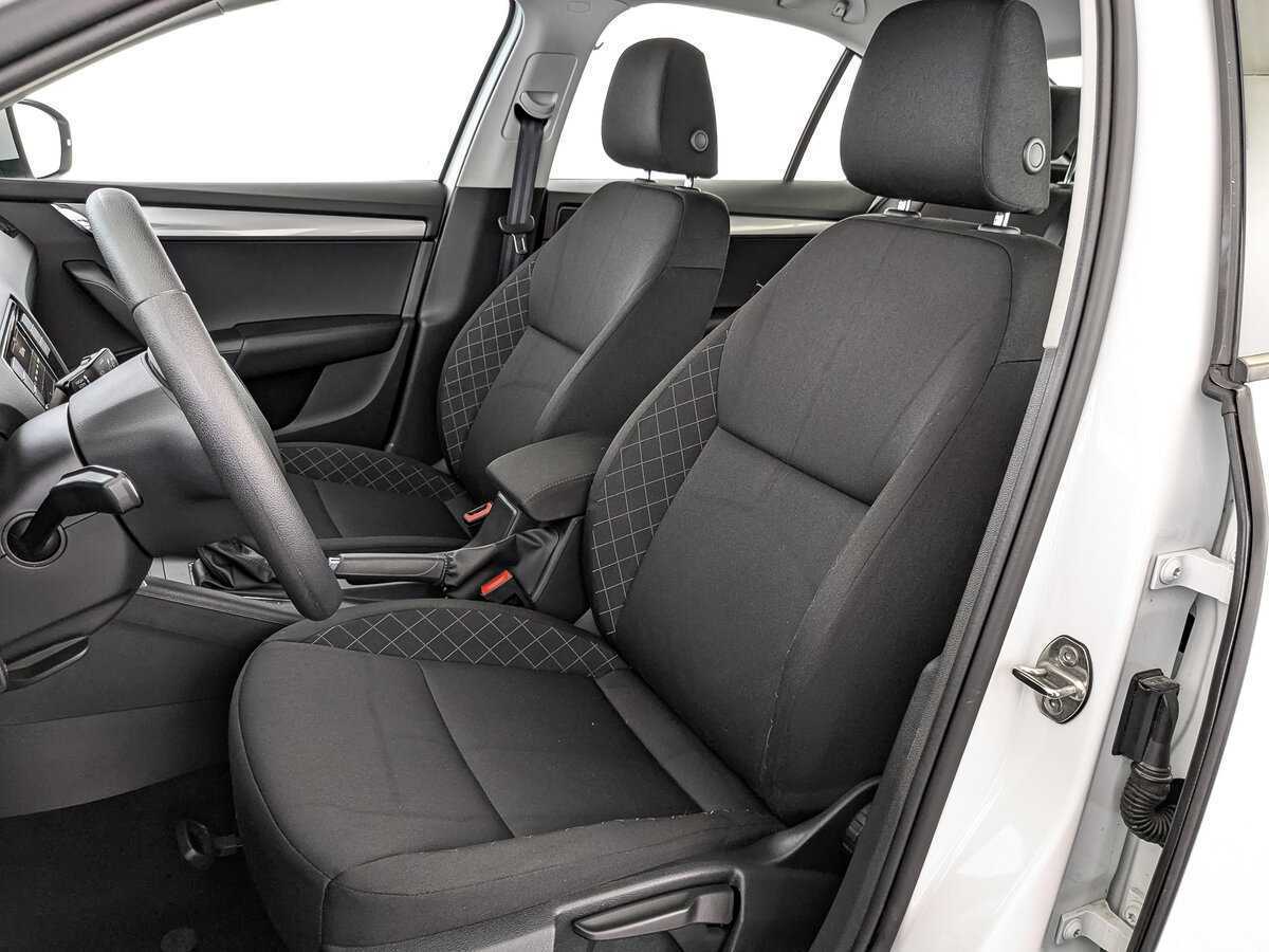 Б/У Шкода Октавия 2019 года. Фото: #19