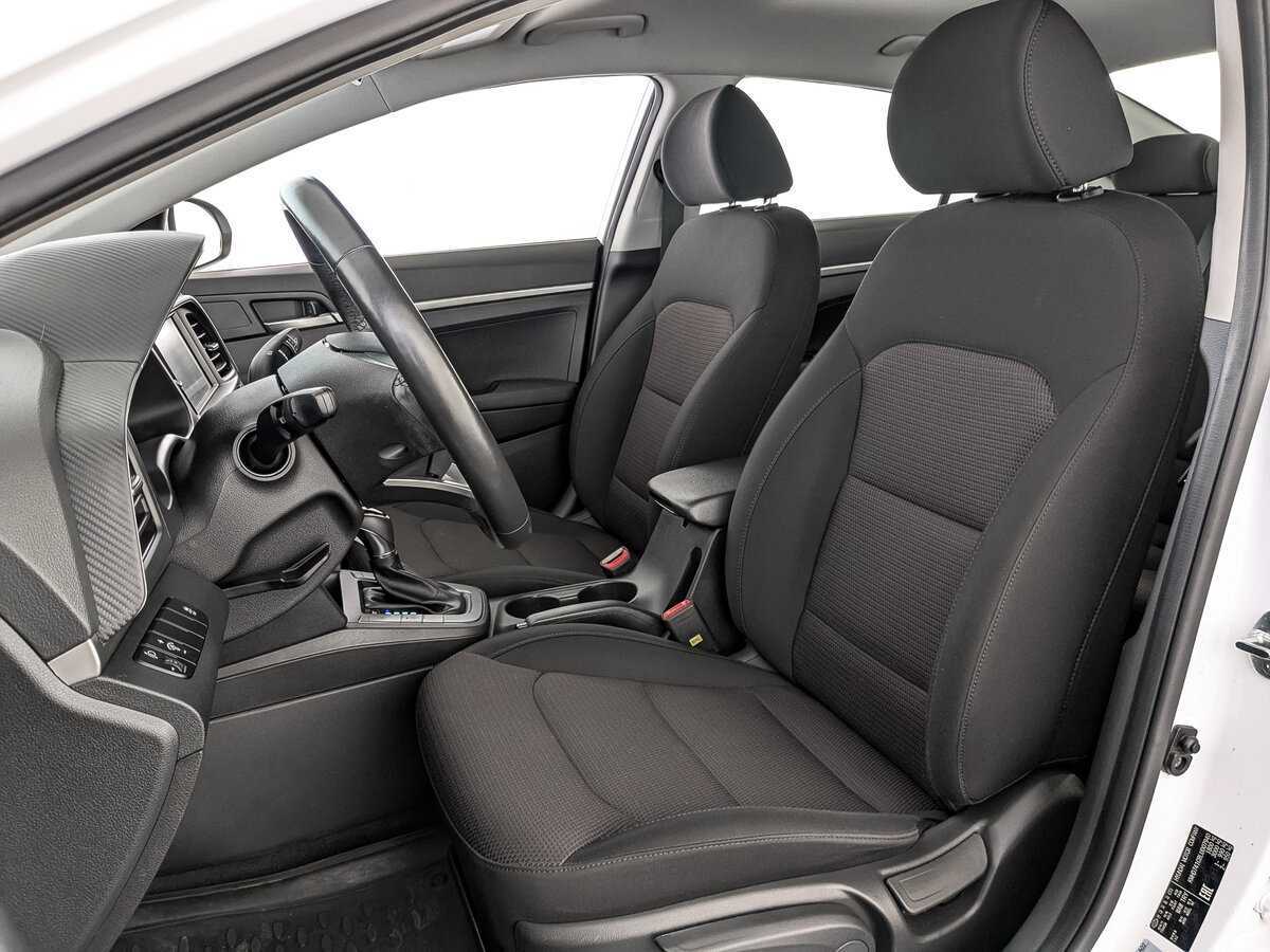 Б/У Хендай Елантра 2019 года. Фото: #17