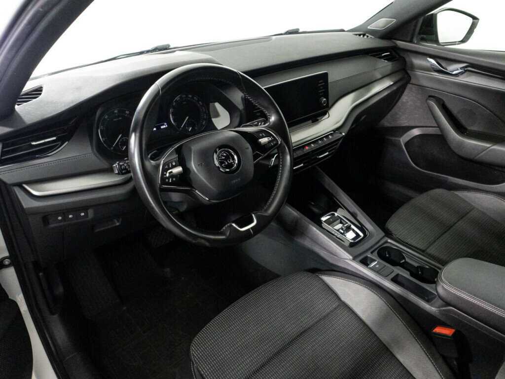 Skoda Octavia 2021 года с пробегом. Фото: #10