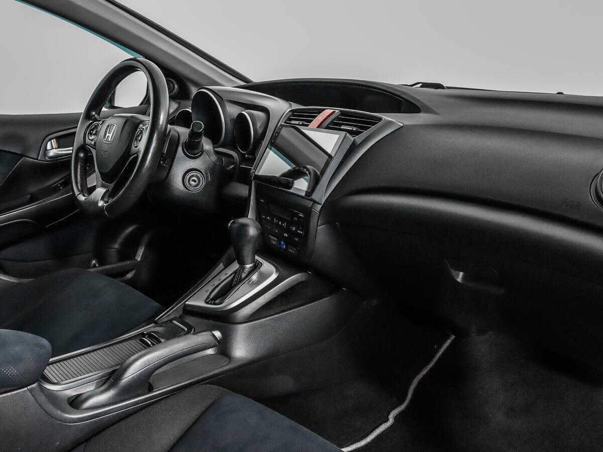 Б/У Хонда Цивик 2012 года. Фото: #10