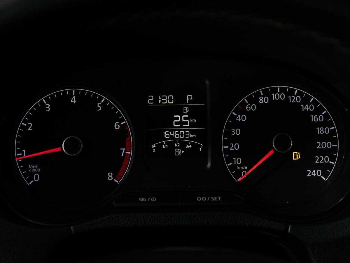 Б/У Фольксваген Поло 2017 года. Фото: #11