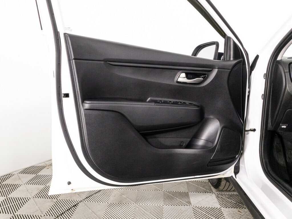 Б/У Киа Рио 2021 года. Фото: #24