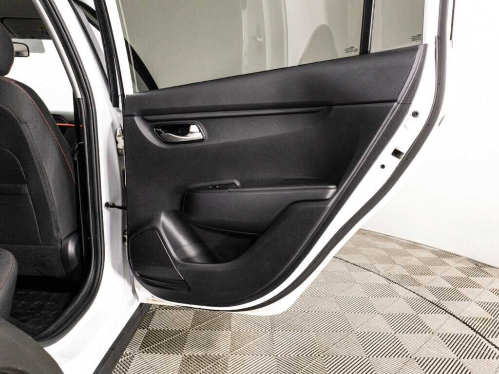 Б/У Киа Рио 2021 года. Фото: #26