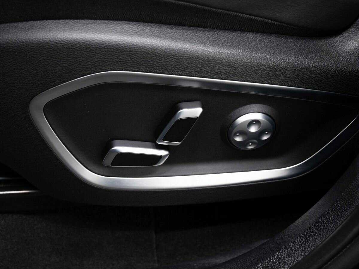 Geely Tugella 2023 года с пробегом. Фото: #20