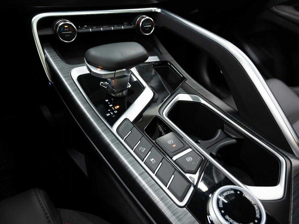 Geely Tugella 2023 года с пробегом. Фото: #28