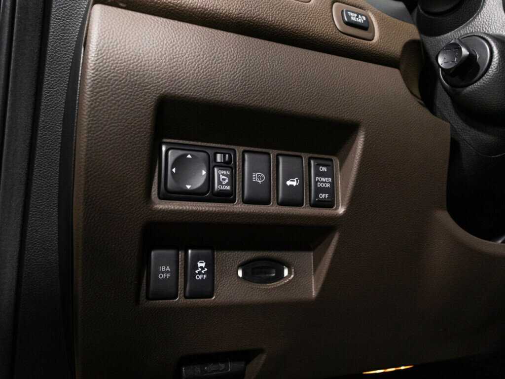 Infiniti FX 2013 года с пробегом. Фото: #20