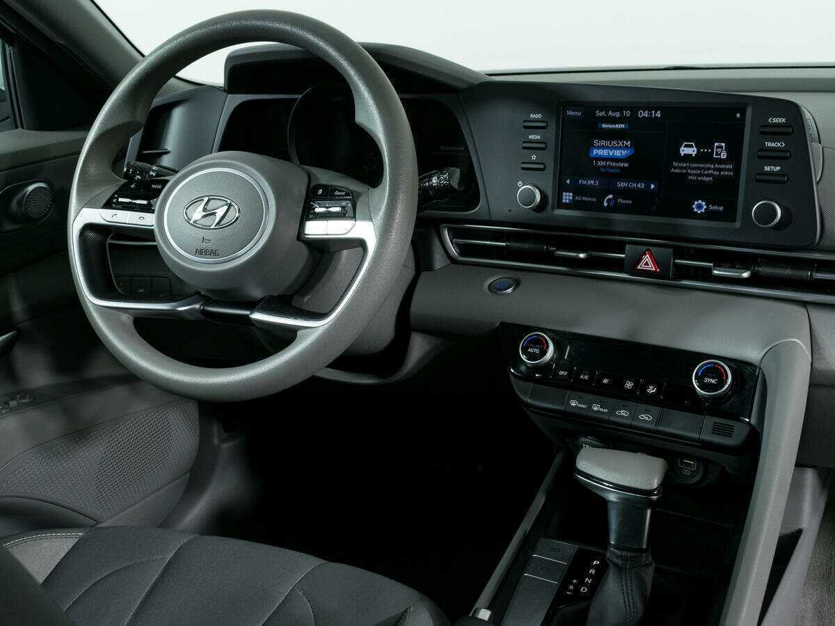 Hyundai Elantra 2021 года с пробегом. Фото: #8