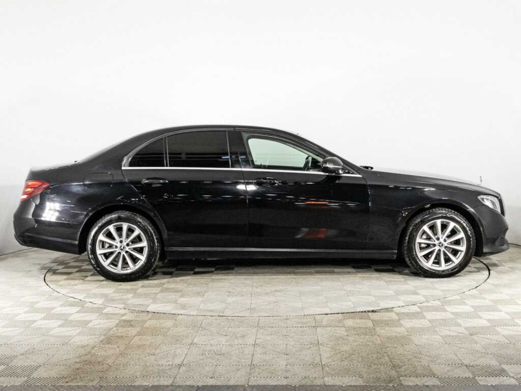 Mercedes-Benz E-Класс 2019 года с пробегом. Фото: #3