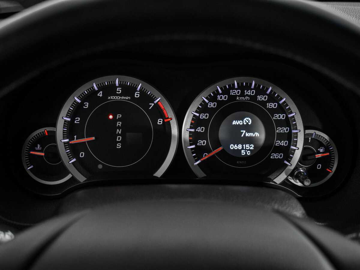 Б/У Хонда Аккорд 2012 года. Фото: #22