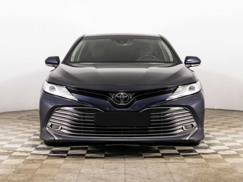 Toyota Camry 2019 года с пробегом. Фото: #1