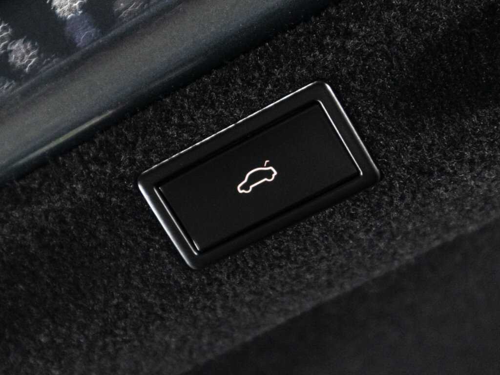 Skoda Superb 2020 года с пробегом. Фото: #21