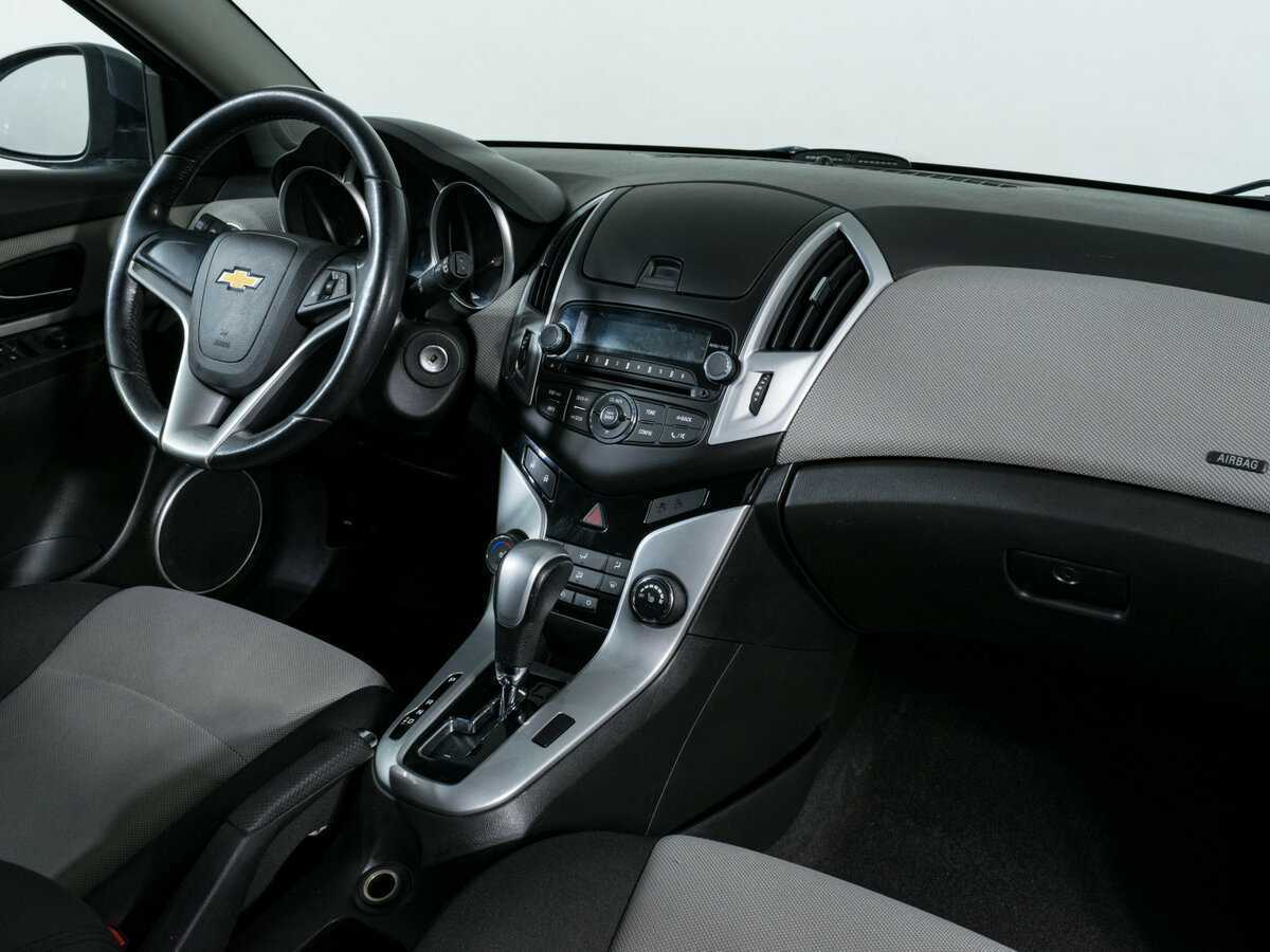 Б/У Шевроле Круз 2013 года. Фото: #6