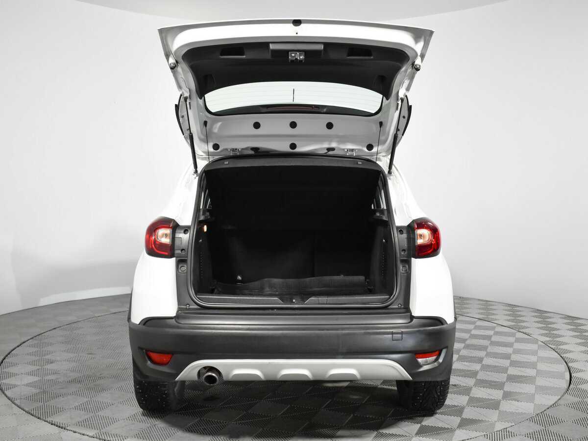 Б/У Рено Каптюр 2016 года. Фото: #18