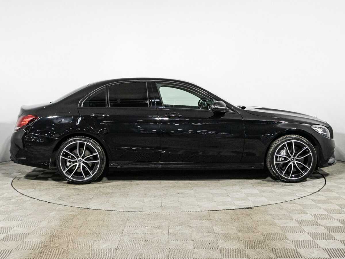 Mercedes-Benz C-Класс 2018 года с пробегом. Фото: #3
