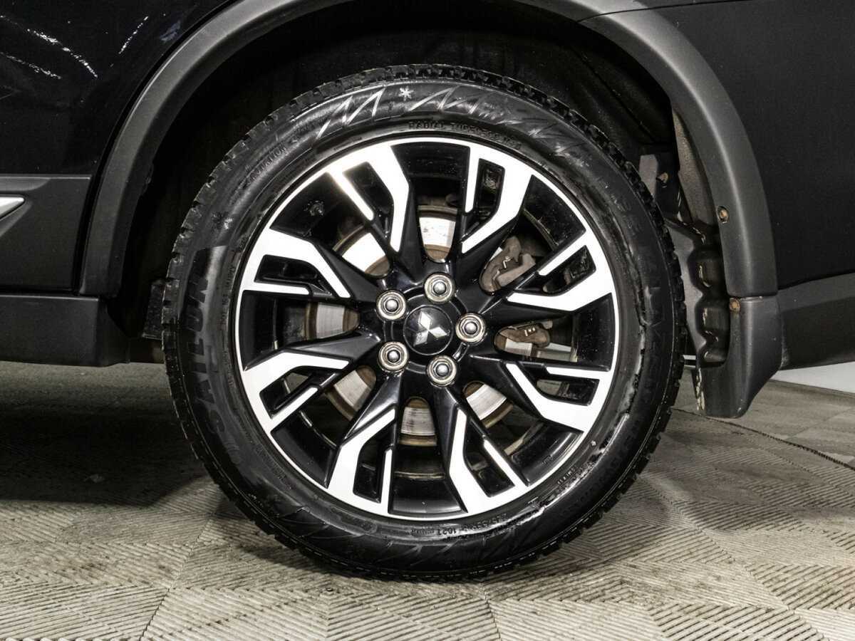 Mitsubishi Outlander 2021 года с пробегом. Фото: #17