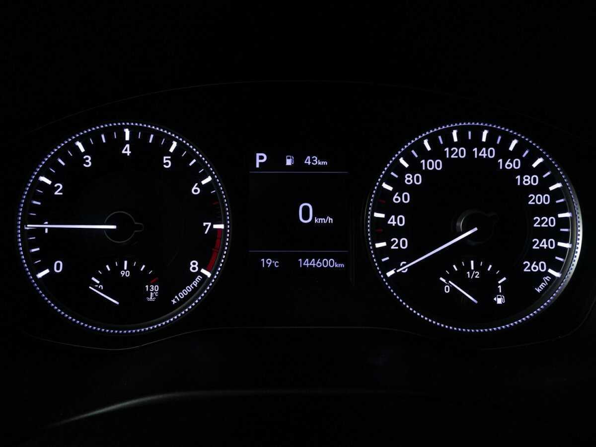 Hyundai Santa Fe 2019 года с пробегом. Фото: #11