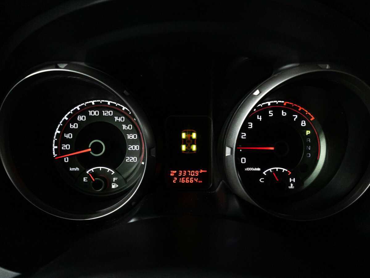 Б/У Митсубиши Паджеро 2012 года. Фото: #9