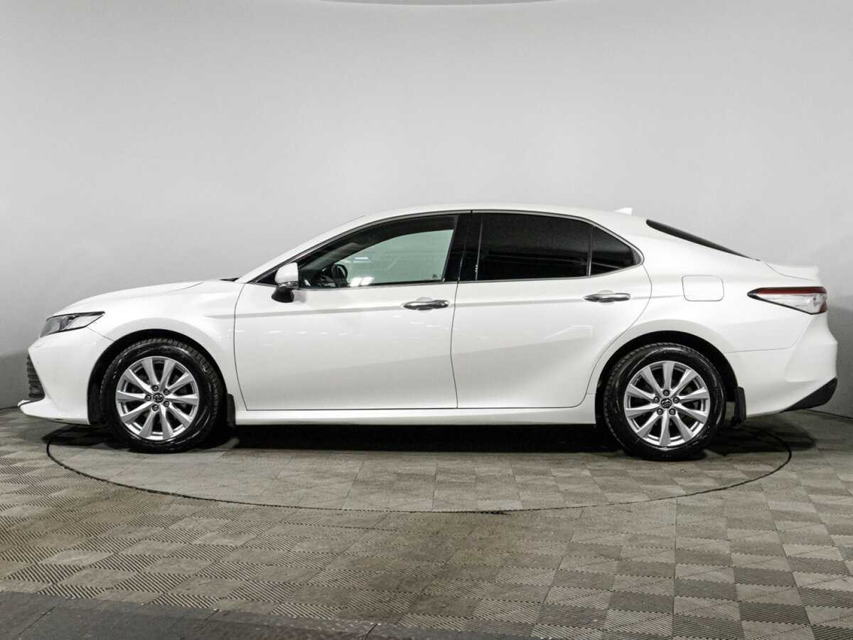 Toyota Camry 2019 года с пробегом. Фото: #7