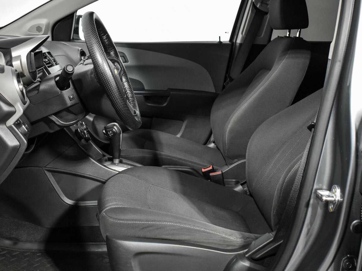 Б/У Шевроле Авео 2014 года. Фото: #10