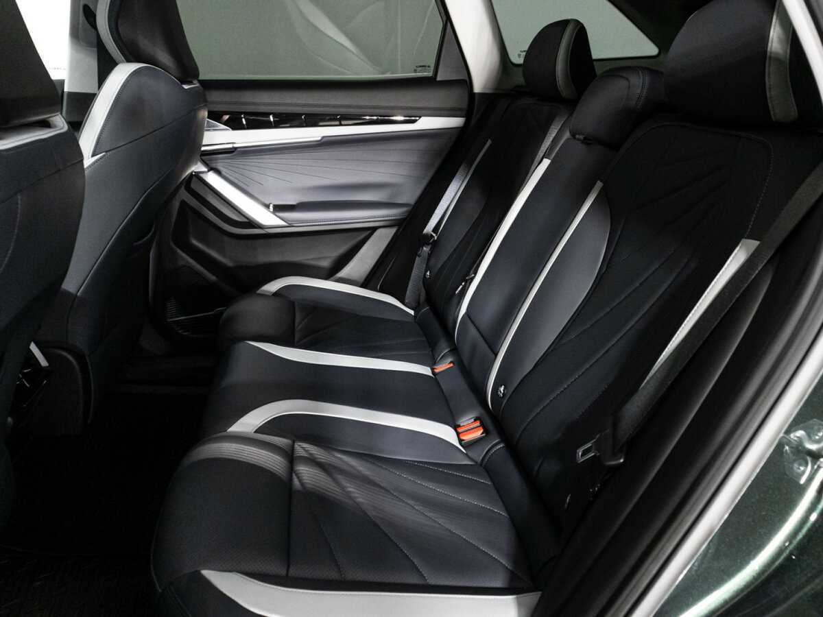 Geely Atlas 2024 года с пробегом. Фото: #9